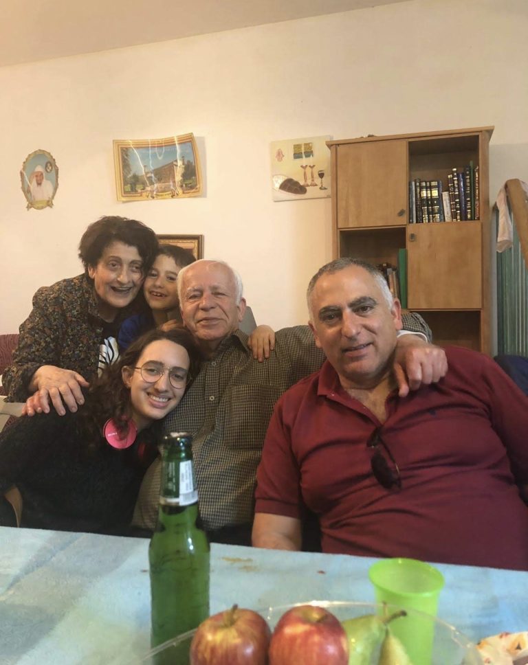 תמונה לזכר אליהו חוטה