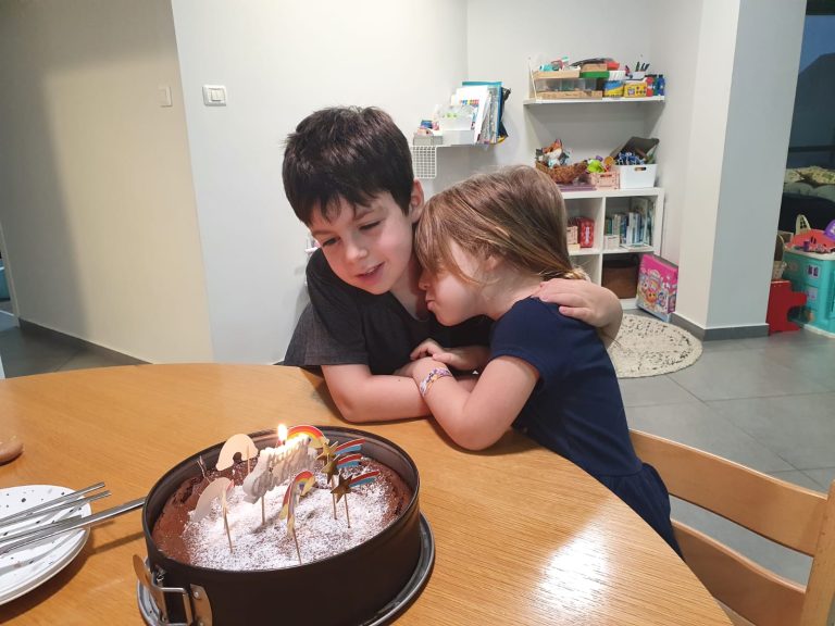תמונה לזכר גל כפר