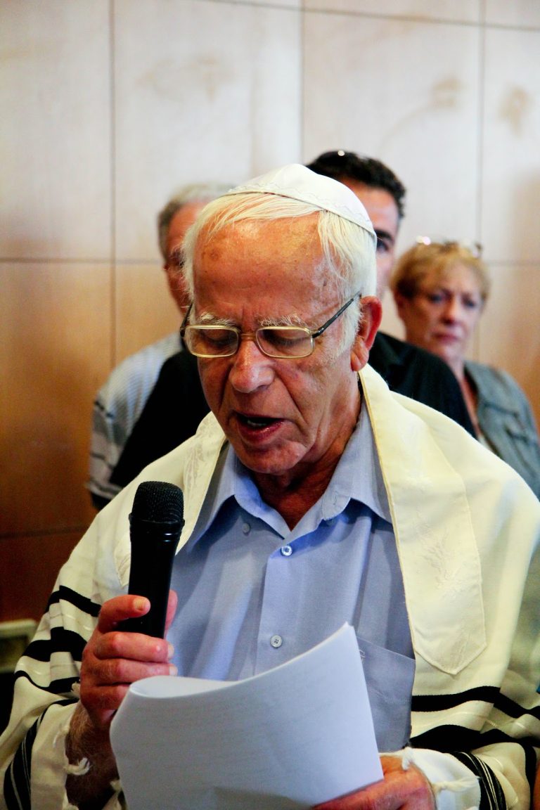 תמונה לזכר אליהו חוטה