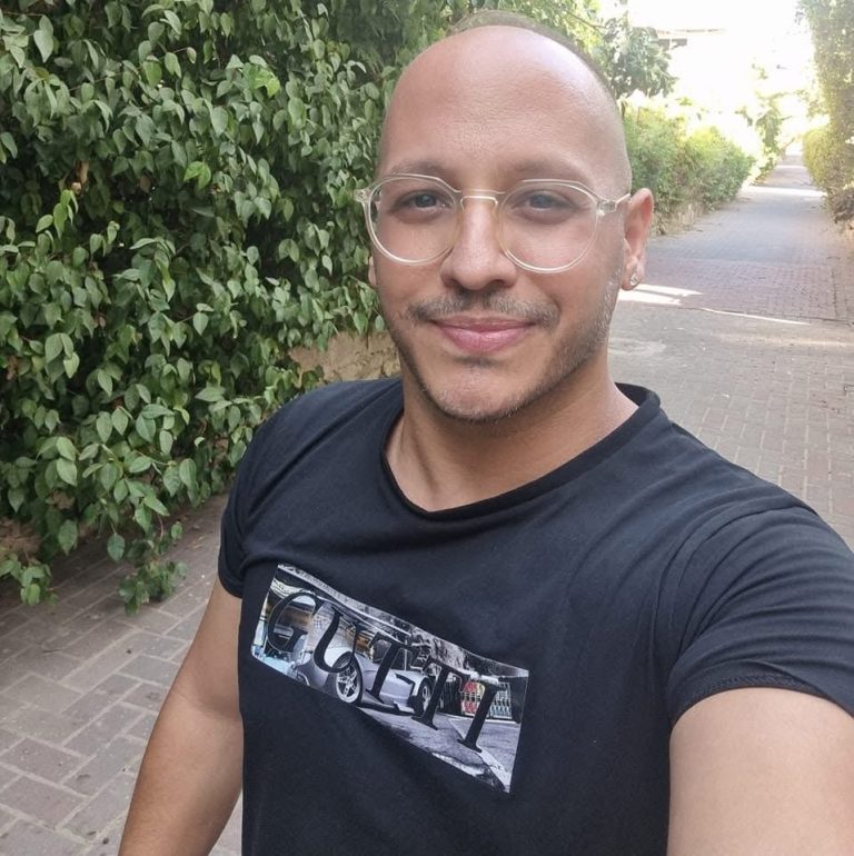 תמונה לזכר ויקטור לגזיאל