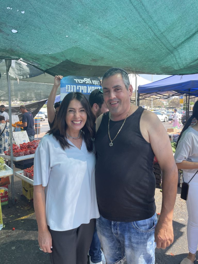 תמונה לזכר ניסים עמוס