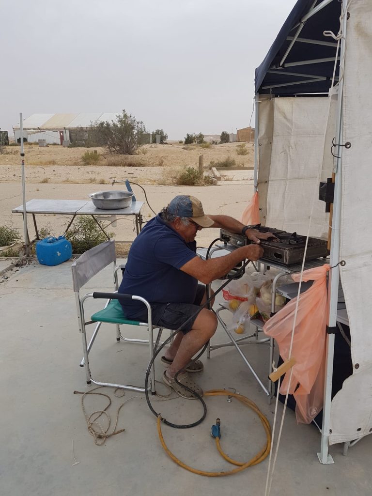 תמונה לזכר שלמה יערי