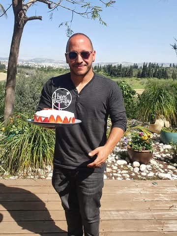 תמונה לזכר ויקטור לגזיאל