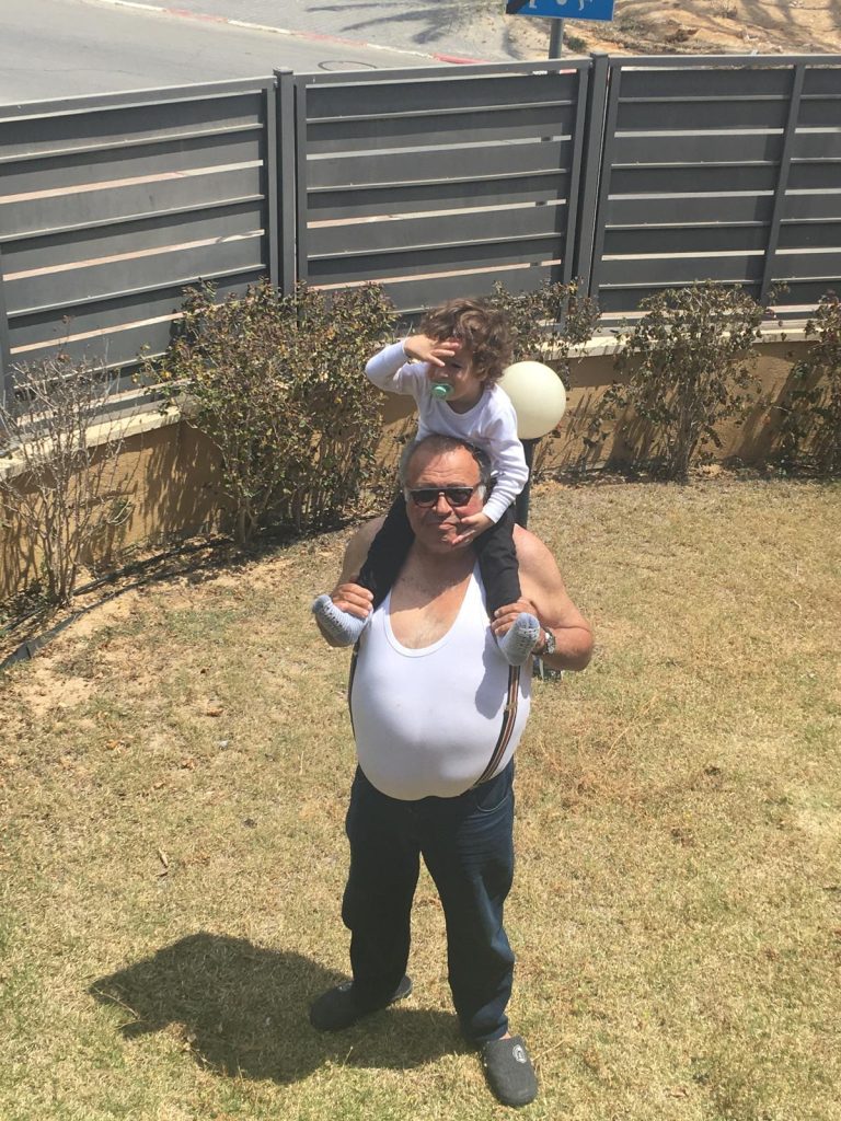 תמונה לזכר שלמה יערי