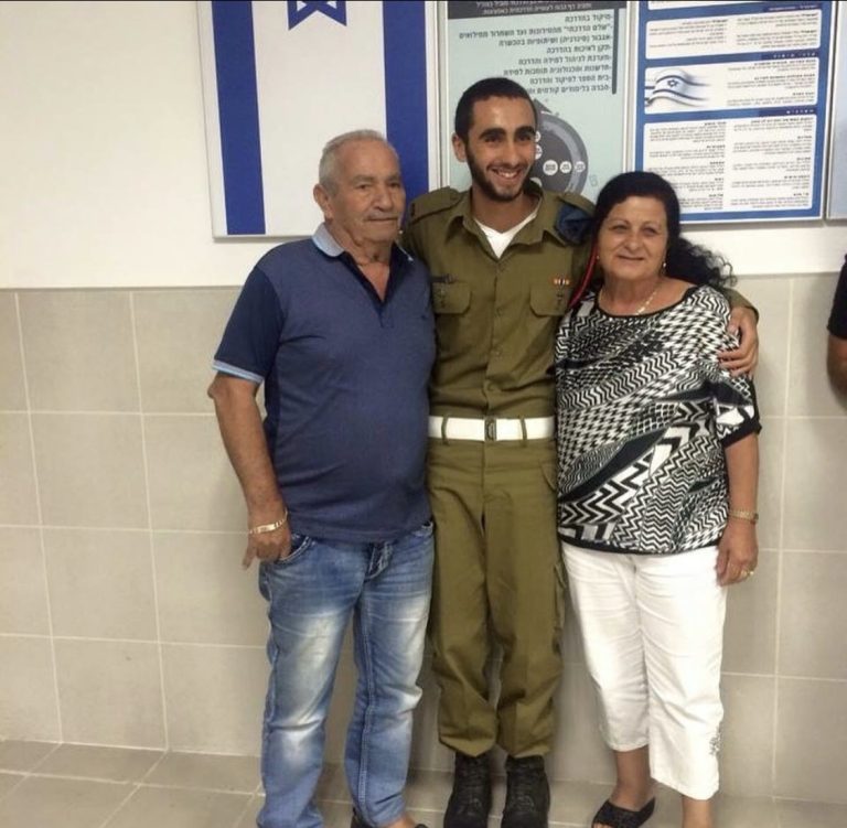 תמונה לזכר סאסי כחלון