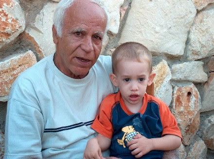 תמונה לזכר אליהו חוטה