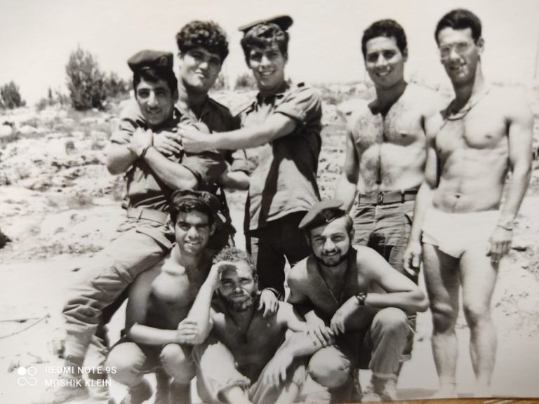 תמונה לזכר דוד חורש