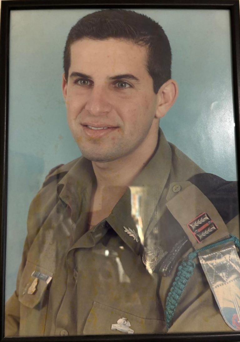 תמונה לזכר רותם רון