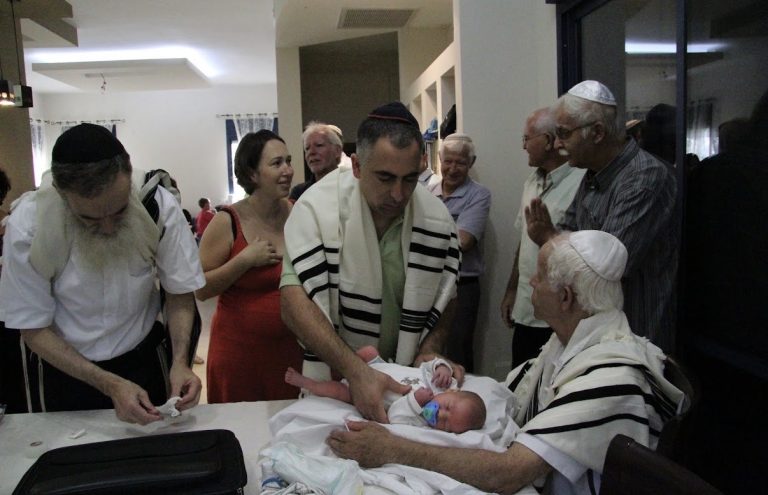 תמונה לזכר אליהו חוטה