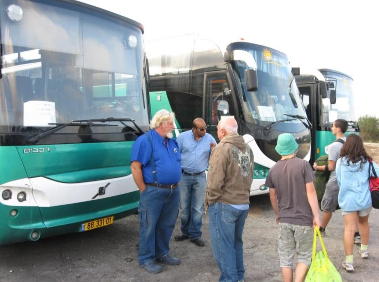 תמונה לזכר יעקב גולן