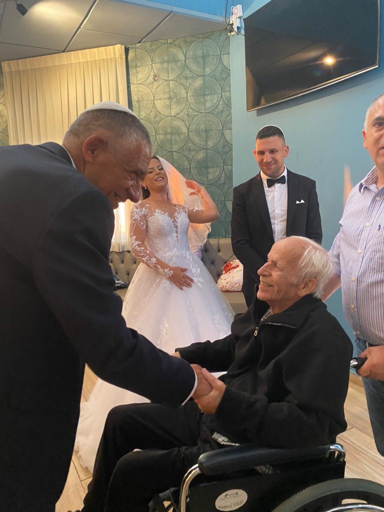 תמונה לזכר אליהו חוטה
