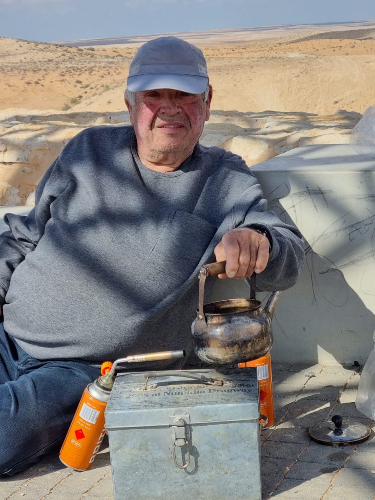 תמונה לזכר שלמה יערי