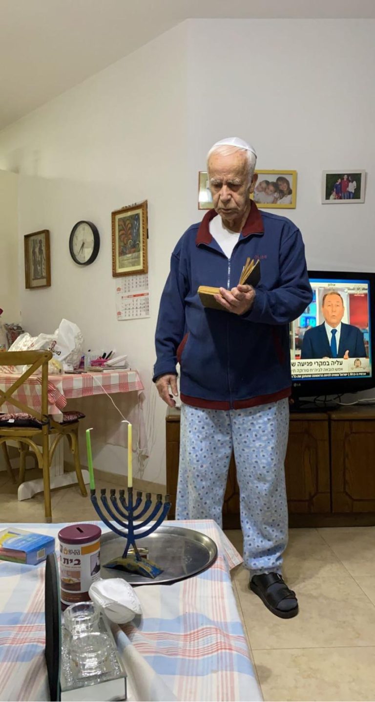 תמונה לזכר אליהו חוטה