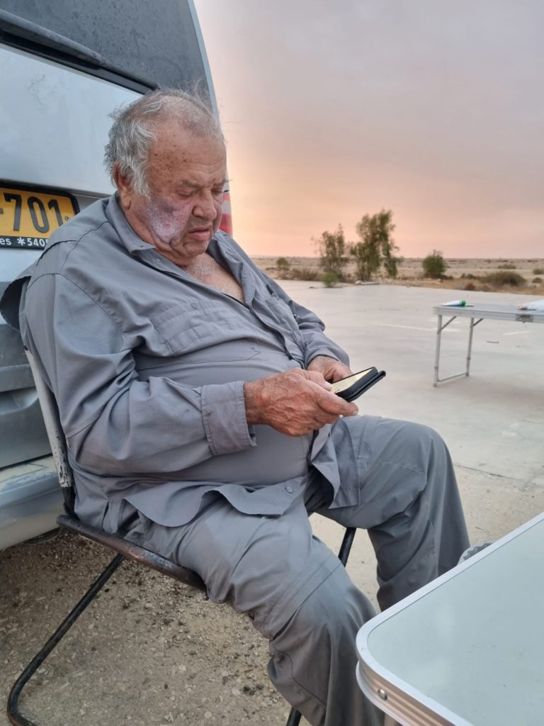 תמונה לזכר שלמה יערי