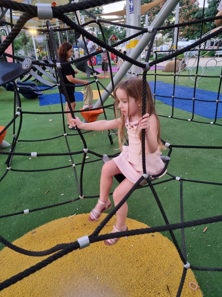 תמונה לזכר גל כפר