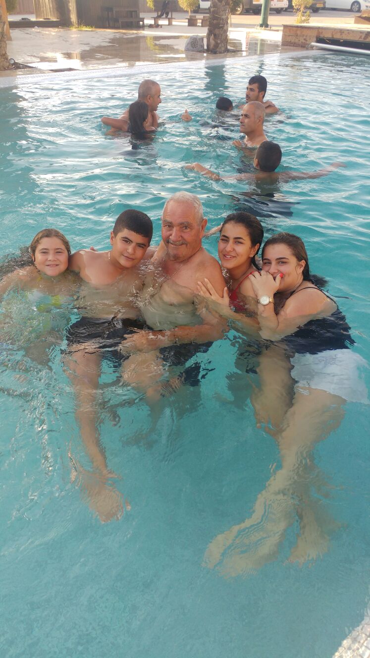 תמונה לזכר סאסי כחלון