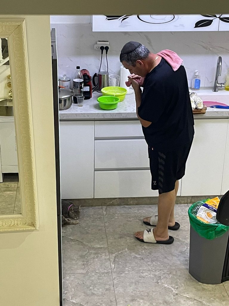 תמונה לזכר ניסים עמוס