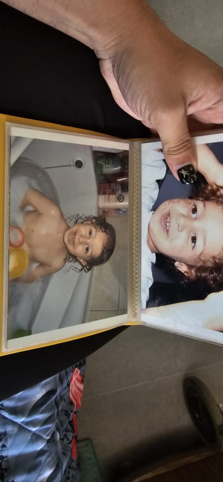 תמונה לזכר אהרון דבורה