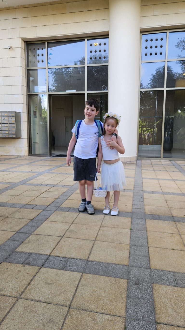 תמונה לזכר גל כפר