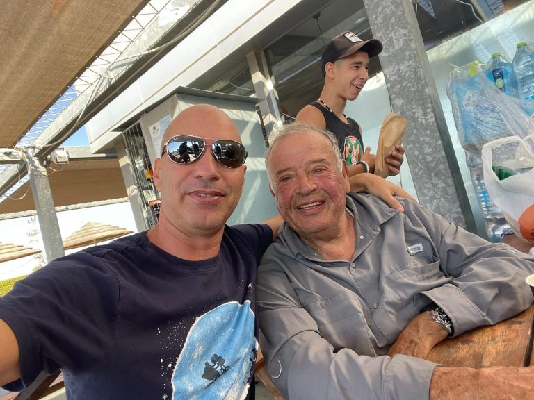 תמונה לזכר שלמה יערי