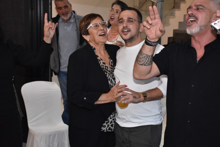 תמונה לזכר מרטין גולן