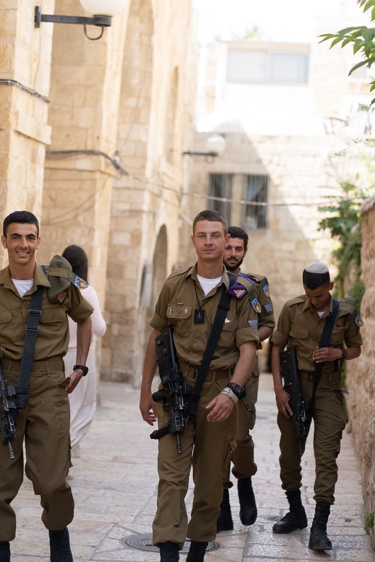 תמונה לזכר תומס אדזיגאוסקס