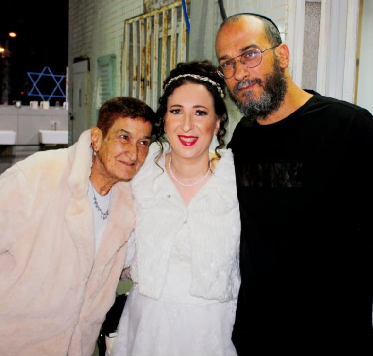 תמונה לזכר חיה ויקטוריה בן זיקרי