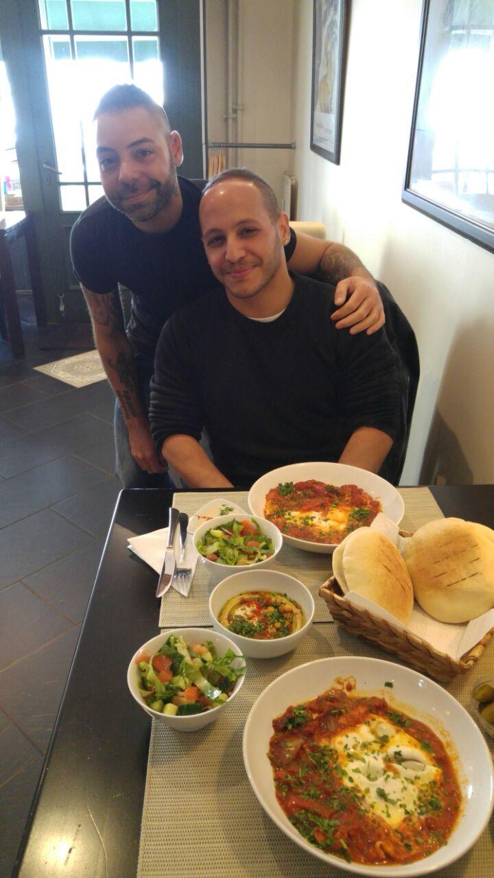 תמונה לזכר ויקטור לגזיאל