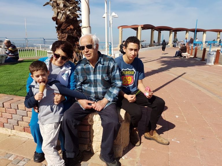 תמונה לזכר אליהו חוטה
