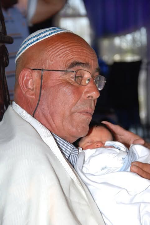 תמונה לזכר ציון בן ציון
