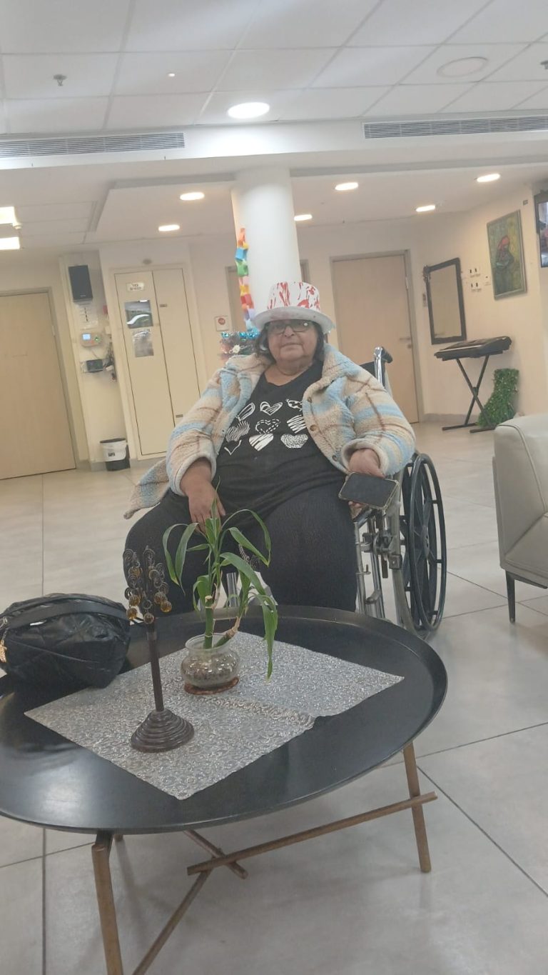 תמונה לזכר מלכה ניקול ניזרד