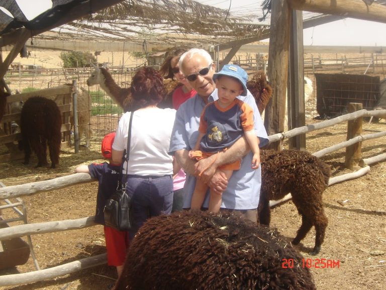 תמונה לזכר אליהו חוטה