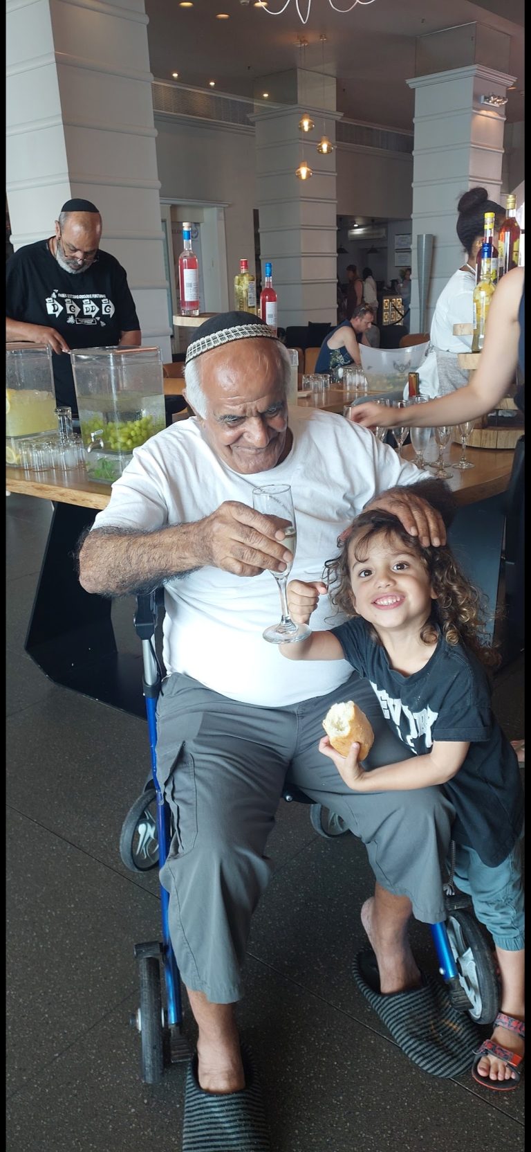 תמונה לזכר מנשה&nbsp; ורינה מהצרי ז"ל