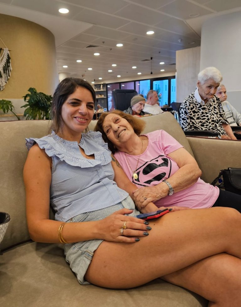 תמונה לזכר אסתר בן שושן