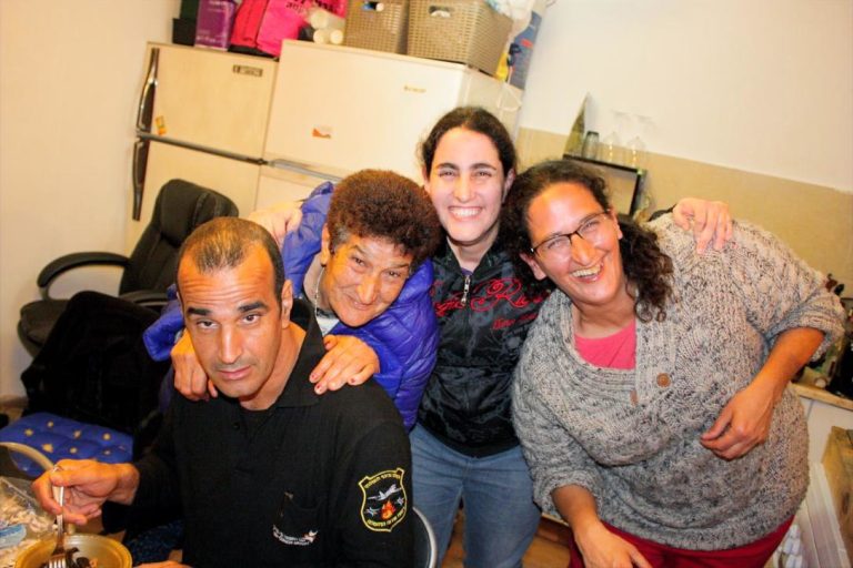 תמונה לזכר חיה ויקטוריה בן זיקרי