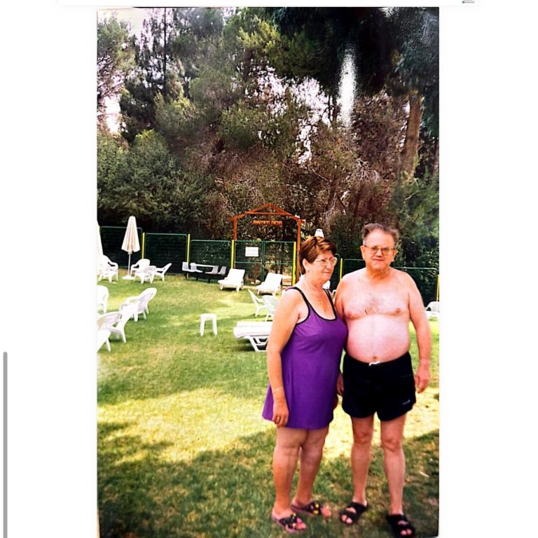 תמונה לזכר קלרה רצמן