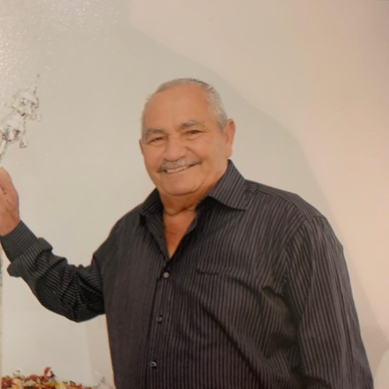 תמונה לזכר סאסי כחלון