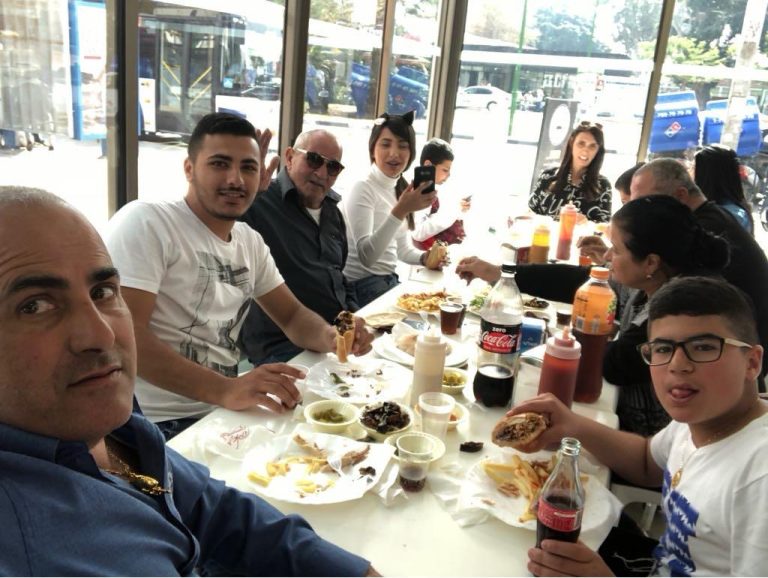 תמונה לזכר סאסי כחלון